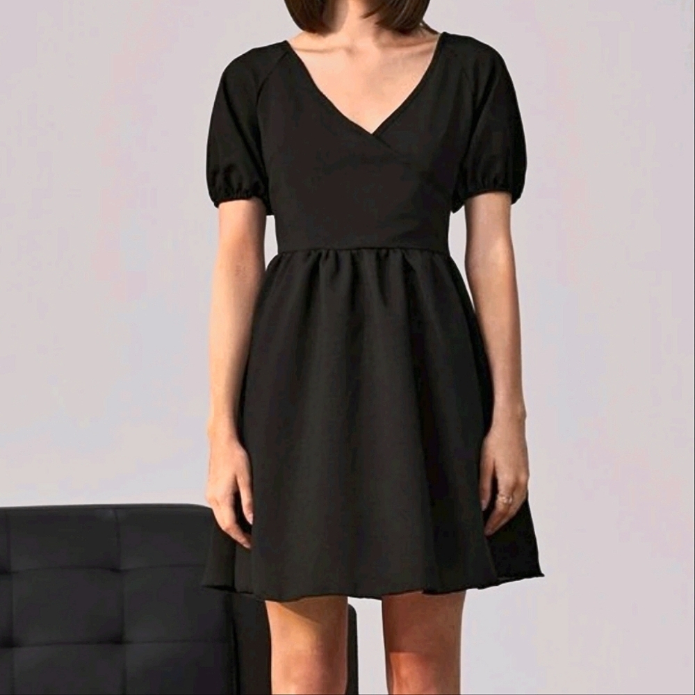 SHEIN - Size XS, 2 - Women's Black Short Puff Sleeve Dress